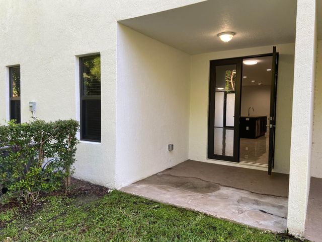 287 Bella Sol Way, West Palm Beach, FL 33406