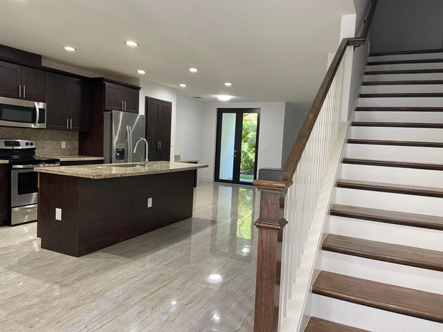 287 Bella Sol Way, West Palm Beach, FL 33406