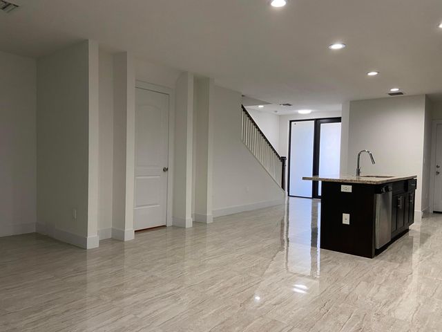 287 Bella Sol Way, West Palm Beach, FL 33406