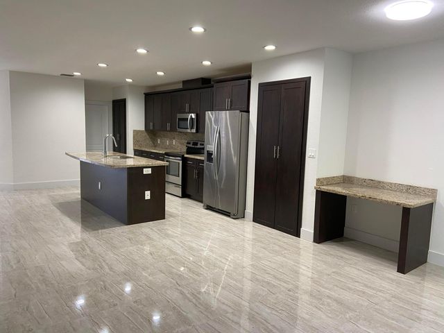 287 Bella Sol Way, West Palm Beach, FL 33406