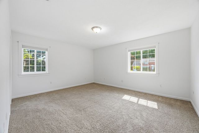 5 April Ln 33, Lexington, MA 02421
