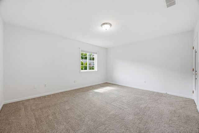 5 April Ln 33, Lexington, MA 02421