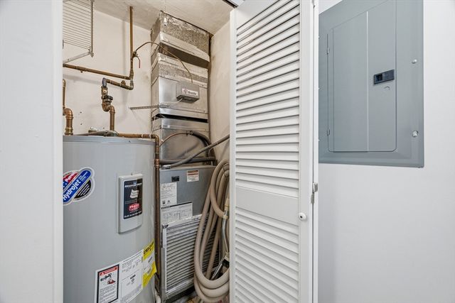 5 April Ln 33, Lexington, MA 02421