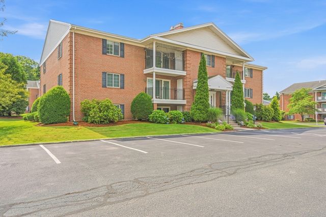 5 April Ln 33, Lexington, MA 02421