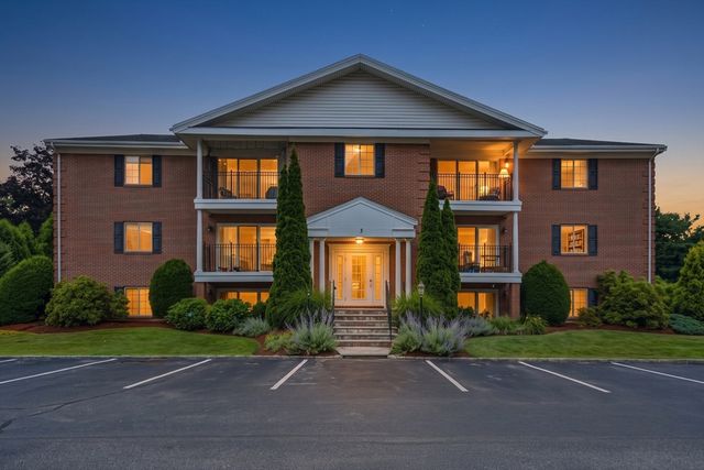 5 April Ln 33, Lexington, MA 02421
