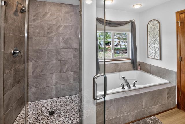 W164S7114 Raven ROAD, Muskego, WI 53150