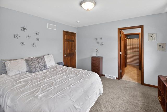 W164S7114 Raven ROAD, Muskego, WI 53150