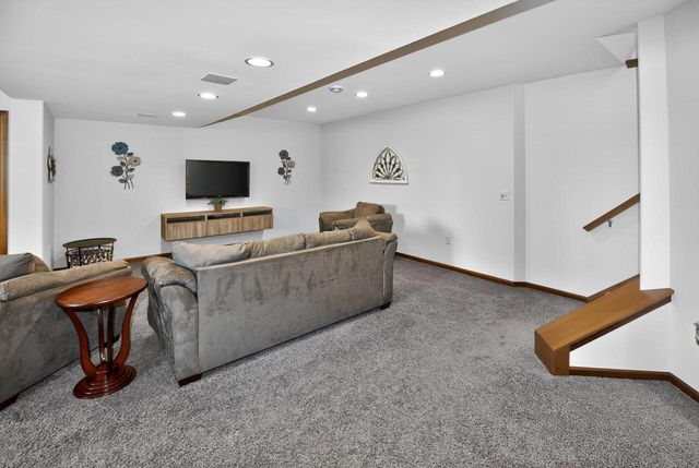 W164S7114 Raven ROAD, Muskego, WI 53150