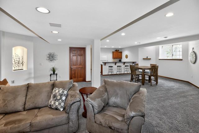 W164S7114 Raven ROAD, Muskego, WI 53150
