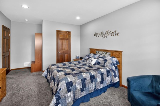W164S7114 Raven ROAD, Muskego, WI 53150