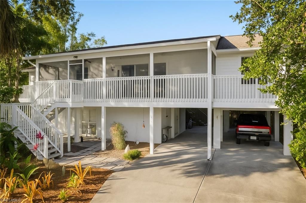 2151 ESTEY AVE, Naples, FL 34104