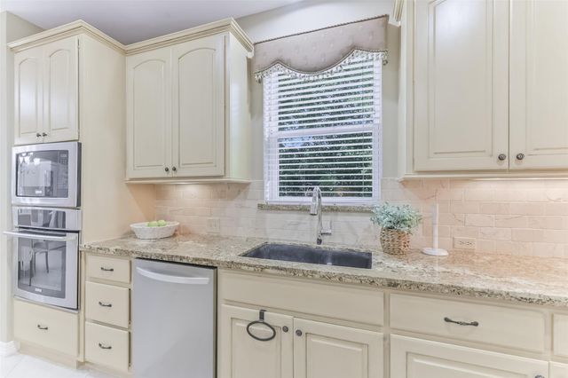 8210 Malardcrest Drive, Humble, TX 77346