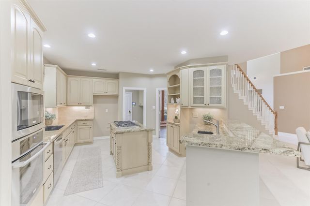 8210 Malardcrest Drive, Humble, TX 77346