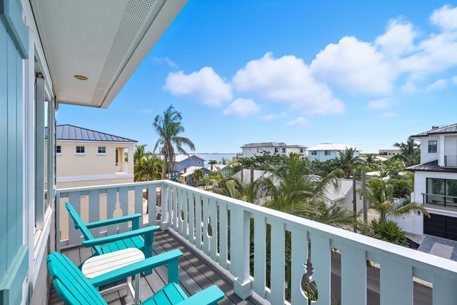 108 7TH STREET S, Bradenton Beach, FL 34217