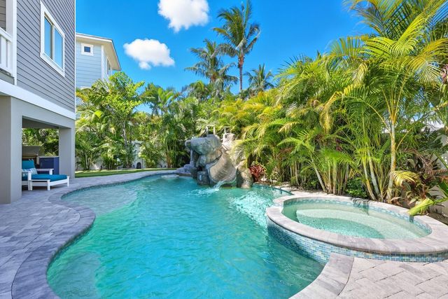 108 7TH STREET S, Bradenton Beach, FL 34217