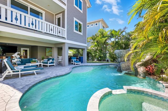 108 7TH STREET S, Bradenton Beach, FL 34217