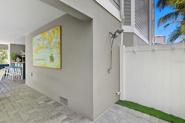 108 7TH STREET S, Bradenton Beach, FL 34217