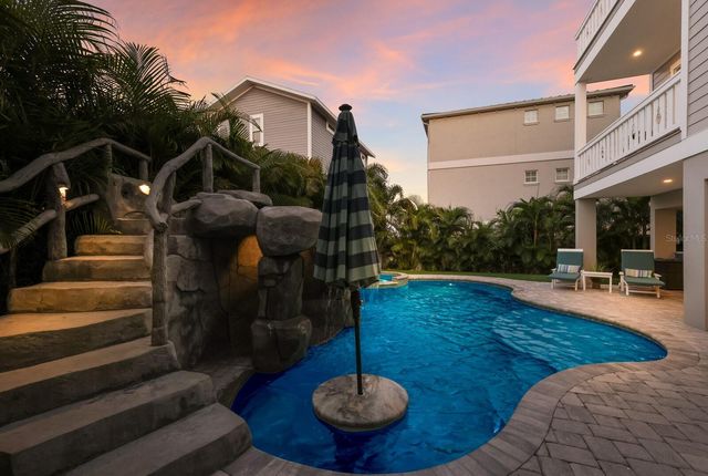 108 7TH STREET S, Bradenton Beach, FL 34217