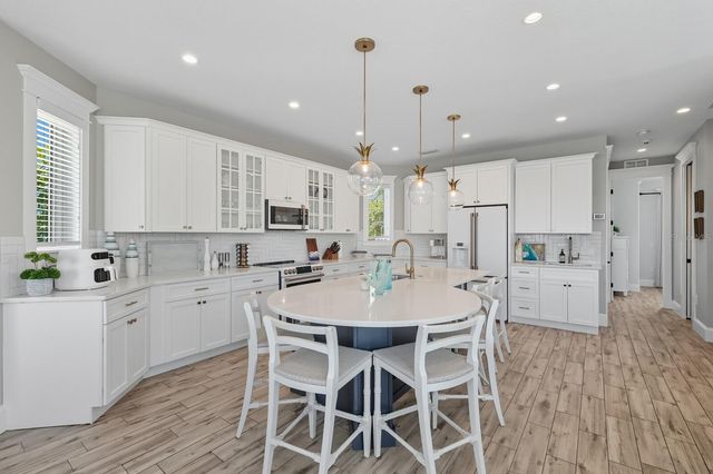 108 7TH STREET S, Bradenton Beach, FL 34217