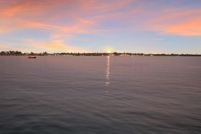 108 7TH STREET S, Bradenton Beach, FL 34217