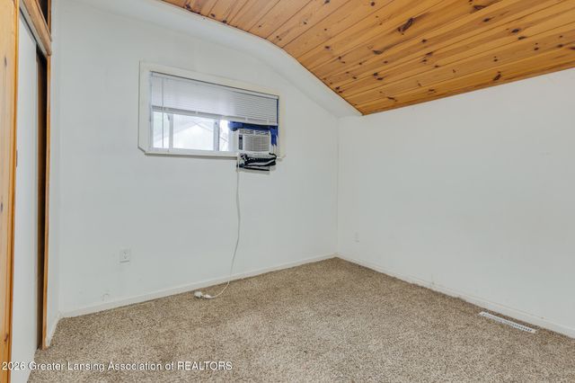 6945 Delta River Drive, Lansing, MI 48906