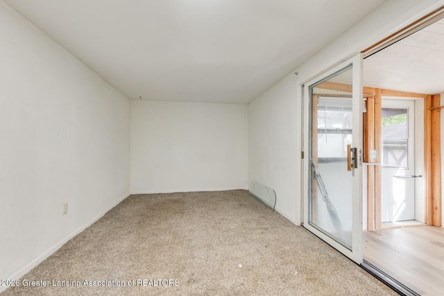 6945 Delta River Drive, Lansing, MI 48906