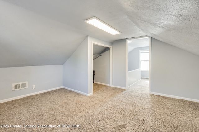 6945 Delta River Drive, Lansing, MI 48906