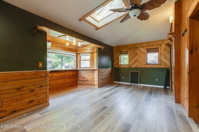 6945 Delta River Drive, Lansing, MI 48906