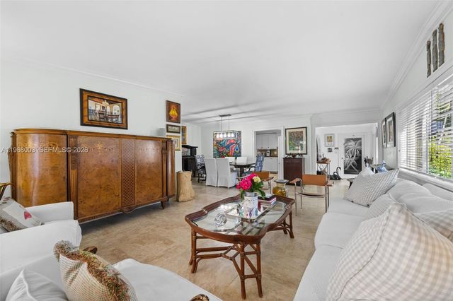 11220 SW 67th Ave, Pinecrest, FL 33156