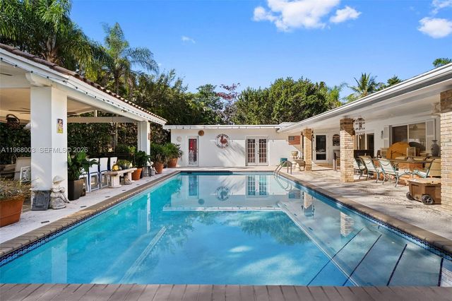 11220 SW 67th Ave, Pinecrest, FL 33156