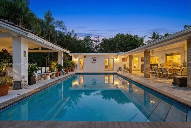 11220 SW 67th Ave, Pinecrest, FL 33156