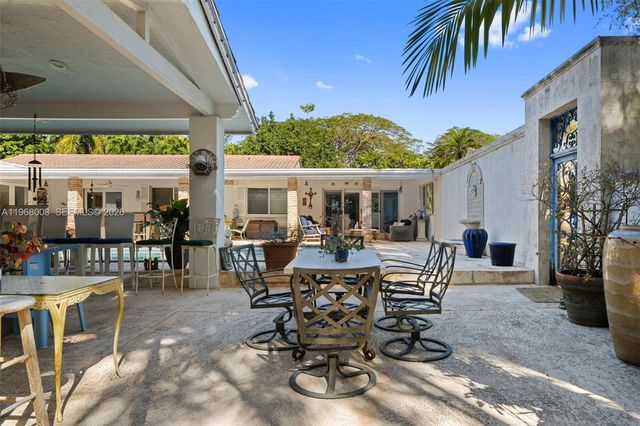 11220 SW 67th Ave, Pinecrest, FL 33156