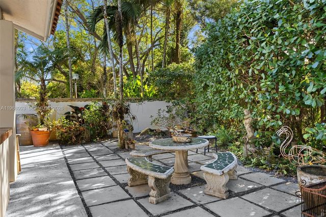 11220 SW 67th Ave, Pinecrest, FL 33156