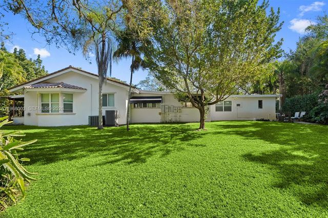 11220 SW 67th Ave, Pinecrest, FL 33156