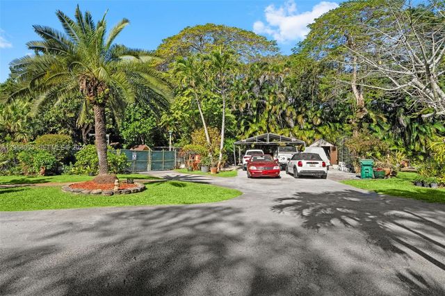 11220 SW 67th Ave, Pinecrest, FL 33156