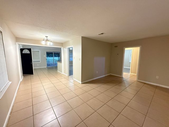 2716 DWIGHT RD, Memphis, TN 38114