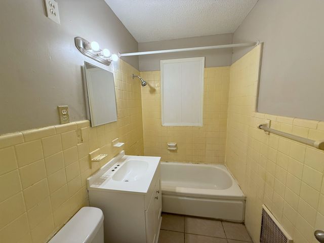 2716 DWIGHT RD, Memphis, TN 38114