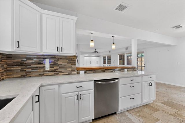 3711 Meredith ST, Austin, TX 78703