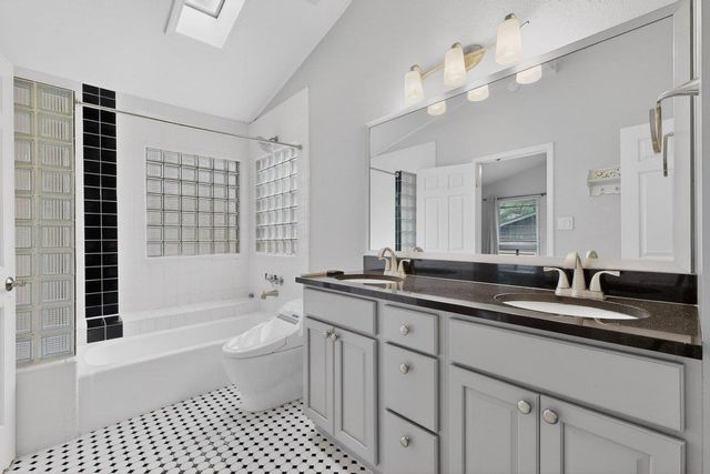 3711 Meredith ST, Austin, TX 78703