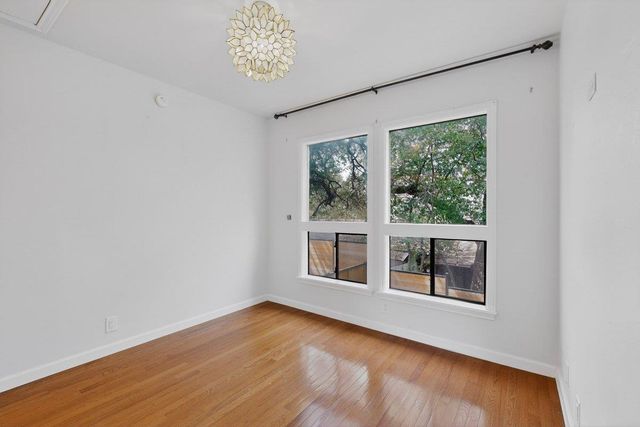3711 Meredith ST, Austin, TX 78703