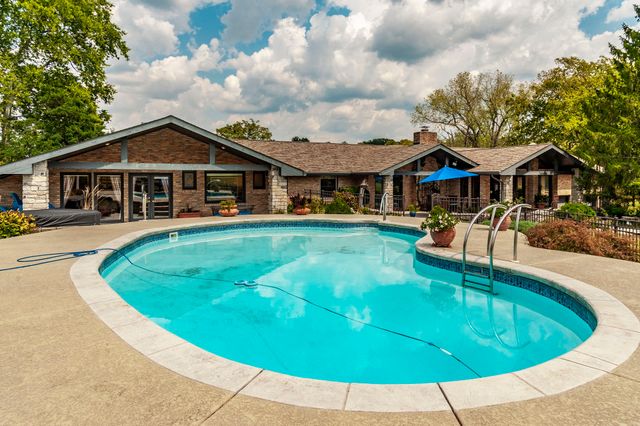 755 Long Hollow Pike, Goodlettsville, TN 37072