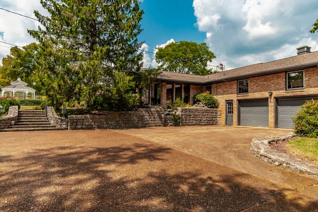 755 Long Hollow Pike, Goodlettsville, TN 37072