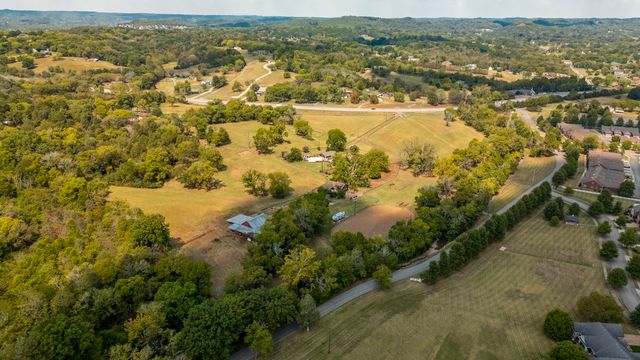 755 Long Hollow Pike, Goodlettsville, TN 37072