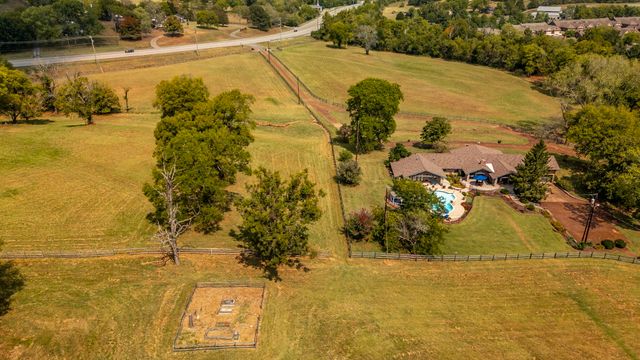 755 Long Hollow Pike, Goodlettsville, TN 37072