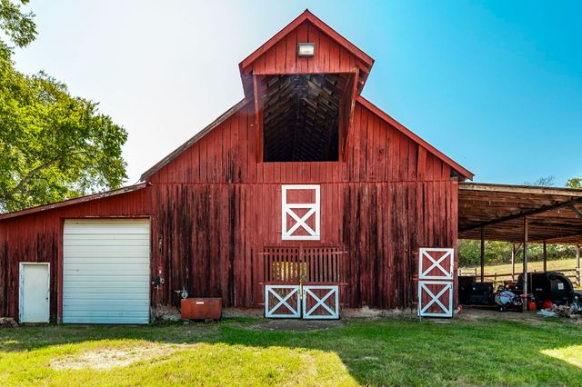 755 Long Hollow Pike, Goodlettsville, TN 37072