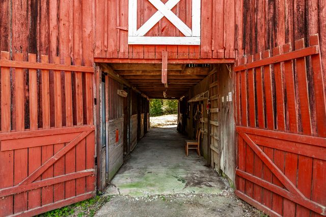 755 Long Hollow Pike, Goodlettsville, TN 37072