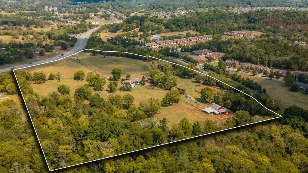 755 Long Hollow Pike, Goodlettsville, TN 37072