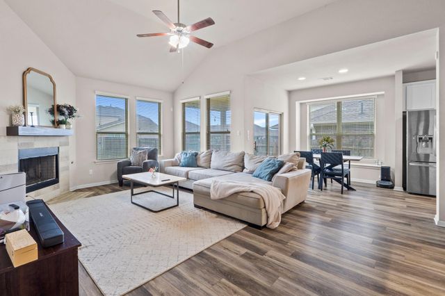 116 Greenock CV, Hutto, TX 78634