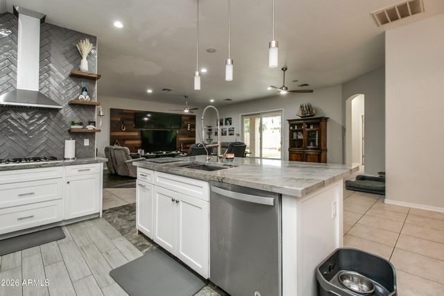 14539 W HILLSIDE Street, Goodyear, AZ 85395