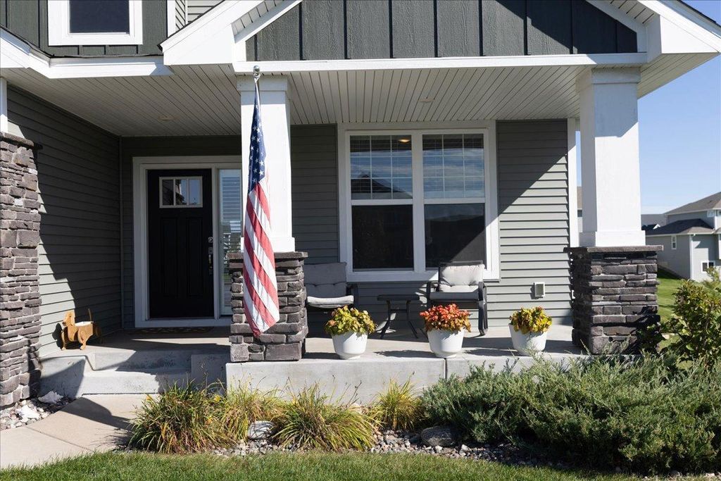 2105 Itasca Circle, Lino Lakes, MN 55038 — photo 2